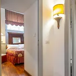 Corsi Apartman